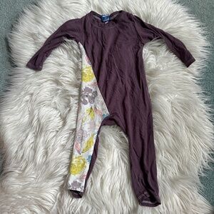 Baby Blueberrie romper size 6-9 months // 3433